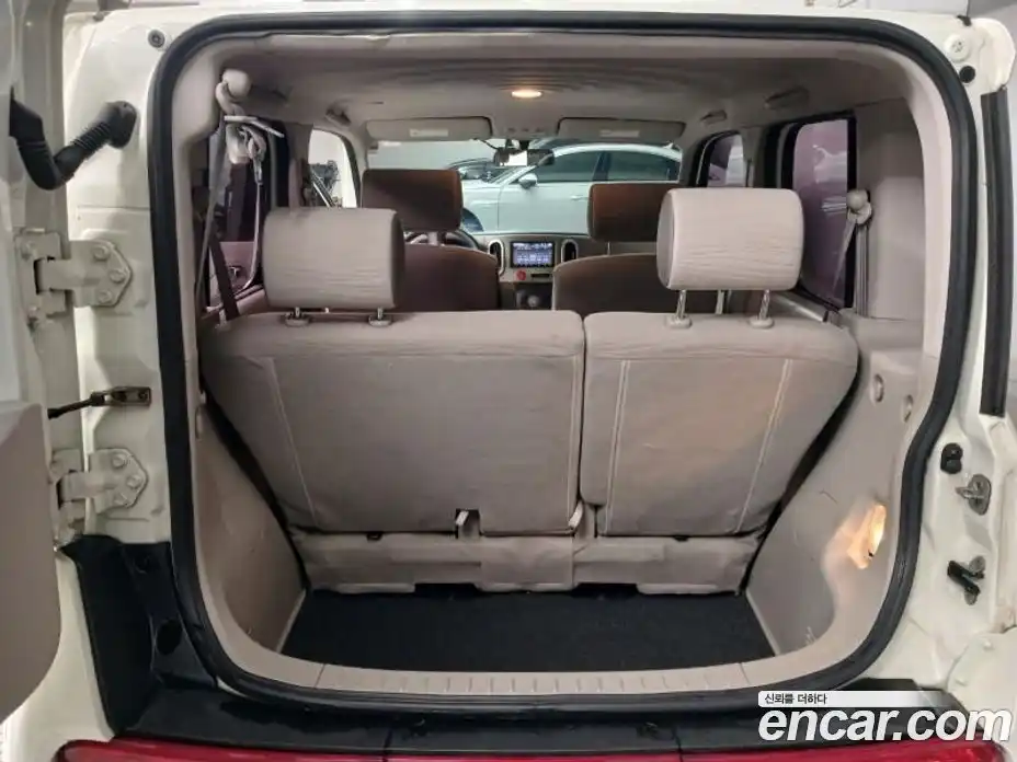 Nissan Cube 2011 1.8 Автомат в Москве № 284982, фото 18