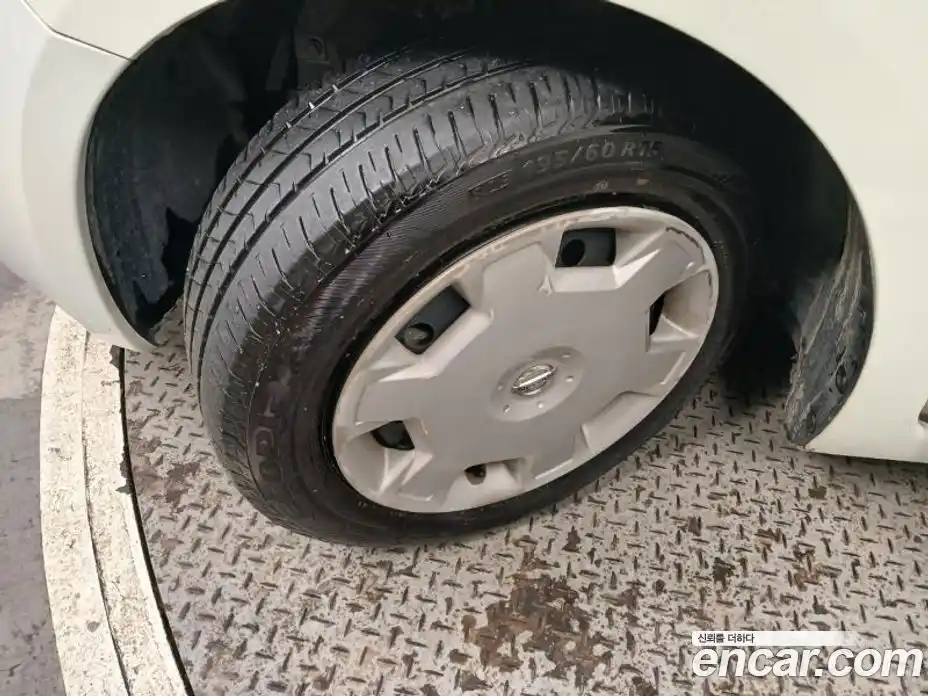 Nissan Cube 2011 1.8 Автомат в Москве № 284982, фото 20