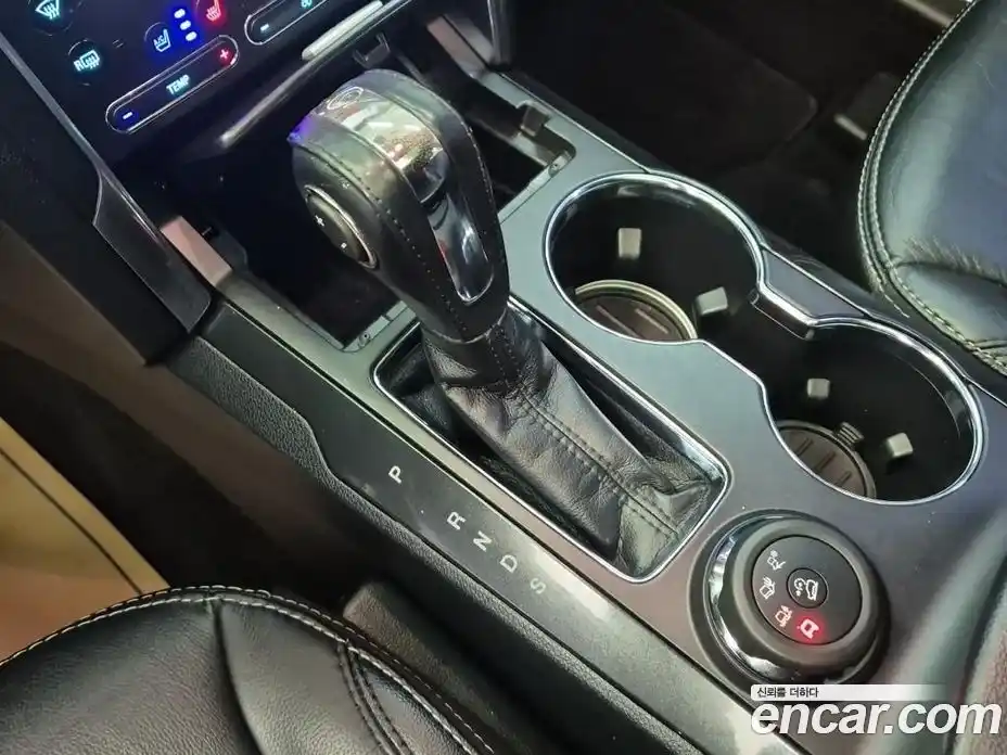 Ford Explorer 2019 2.3 Автомат в Москве № 285647, фото 8