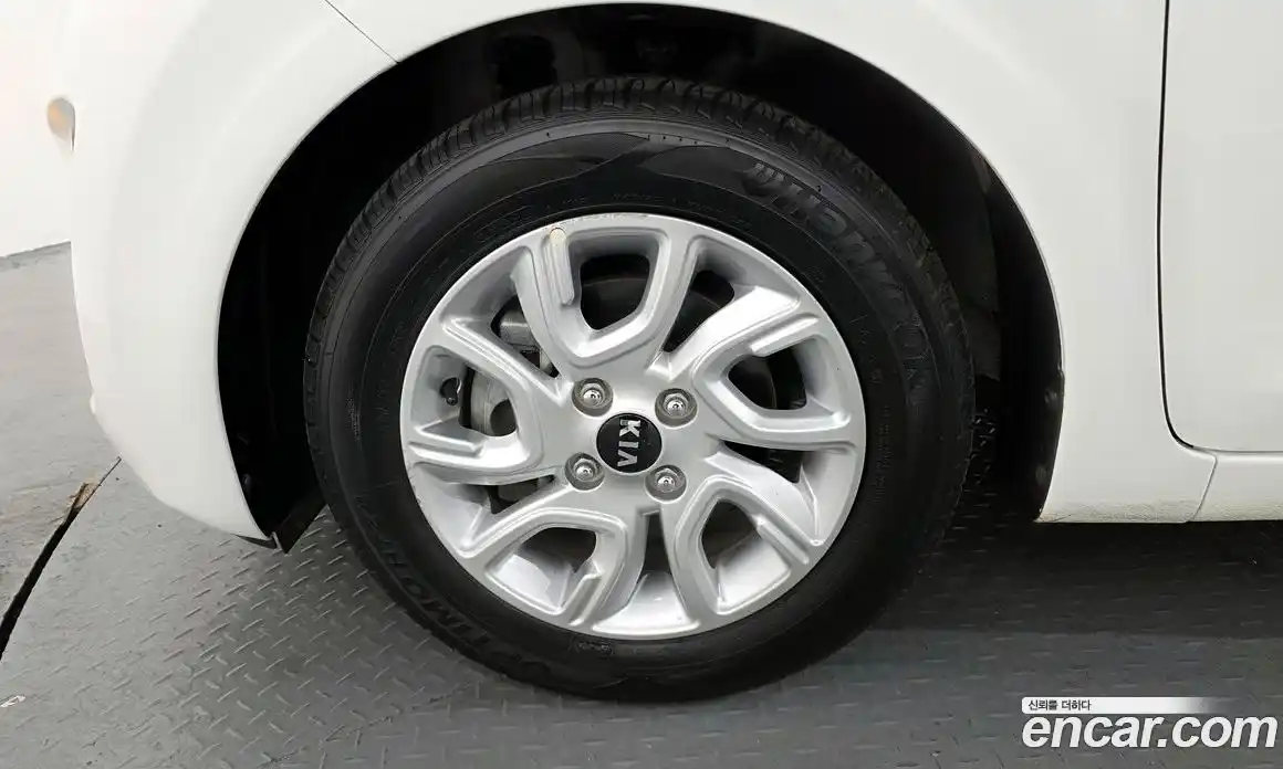 Kia Morning 2020 1.0 Автомат в Москве № 288114, фото 1