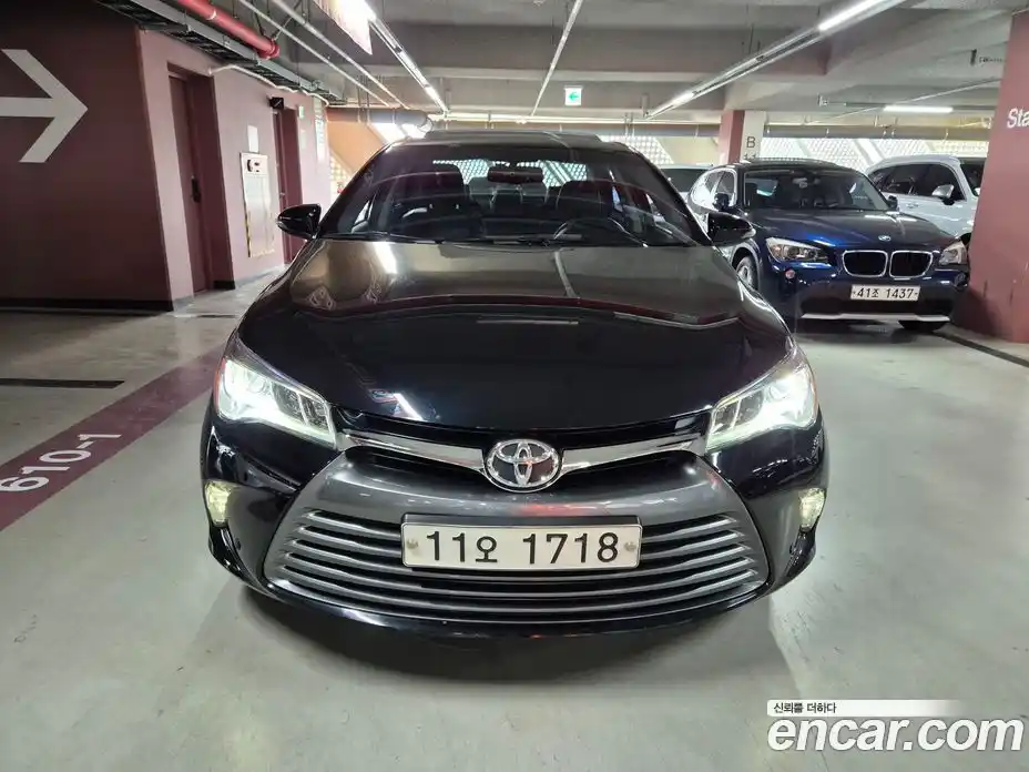 Toyota Camry 2015 2.5 Автомат в Москве № 295064, фото 2