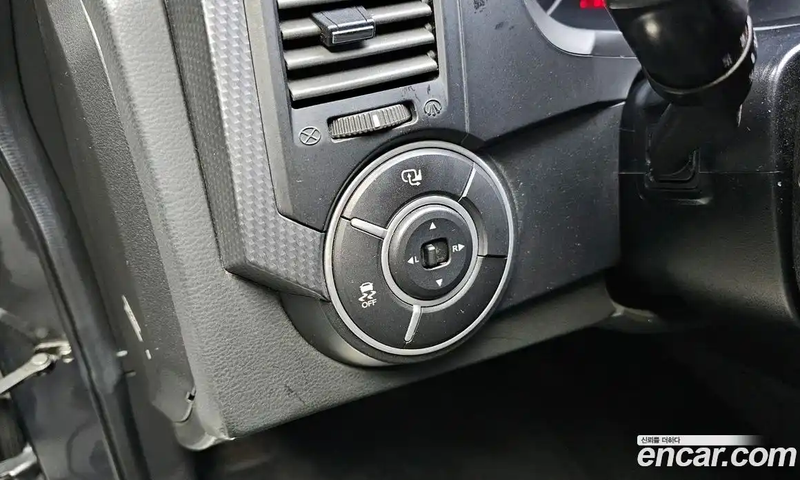 SsangYong Korando 2015 2.0 Автомат в Москве № 31108, фото 17