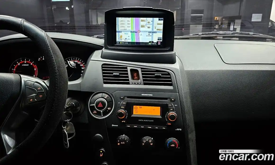 SsangYong Korando 2015 2.0 Автомат в Москве № 31108, фото 4