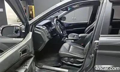 SsangYong Korando 2015 2.0 Автомат в Москве № 31108, миниатюра 5