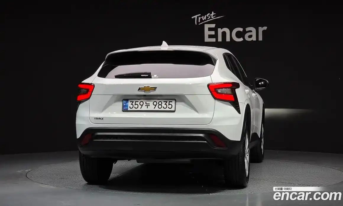 Chevrolet Trax 2024 1.2 Автомат в Москве № 314204, фото 8