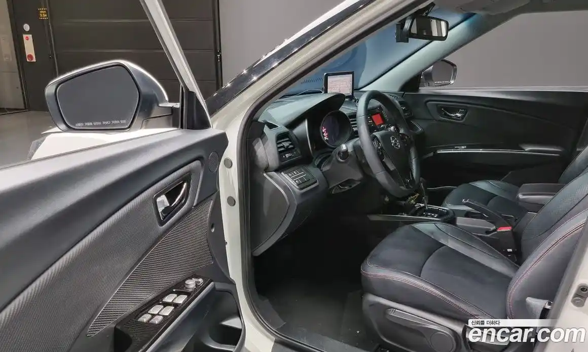 SsangYong TIBOLI 2016 1.6 Автомат в Москве № 31459, фото 10