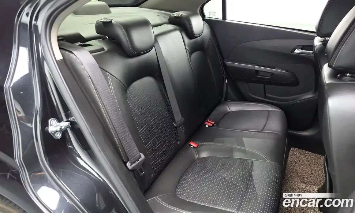 Chevrolet Aveo 2016 1.4 Автомат в Москве № 314666, фото 12