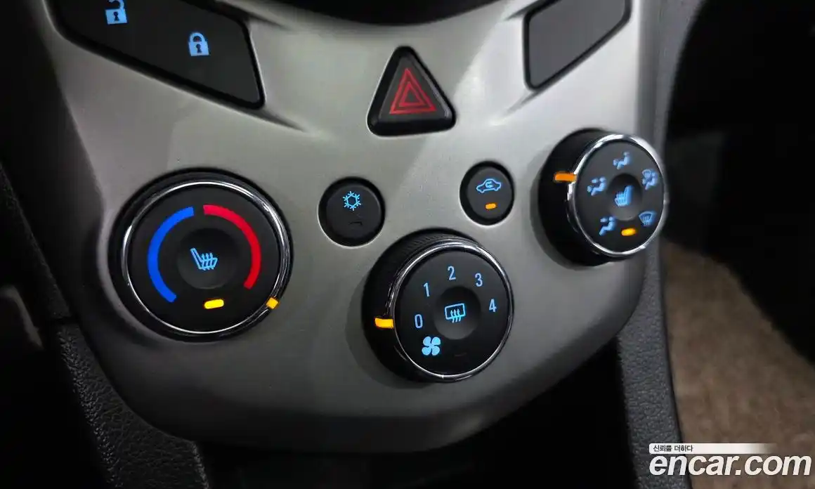 Chevrolet Aveo 2016 1.4 Автомат в Москве № 314666, фото 16