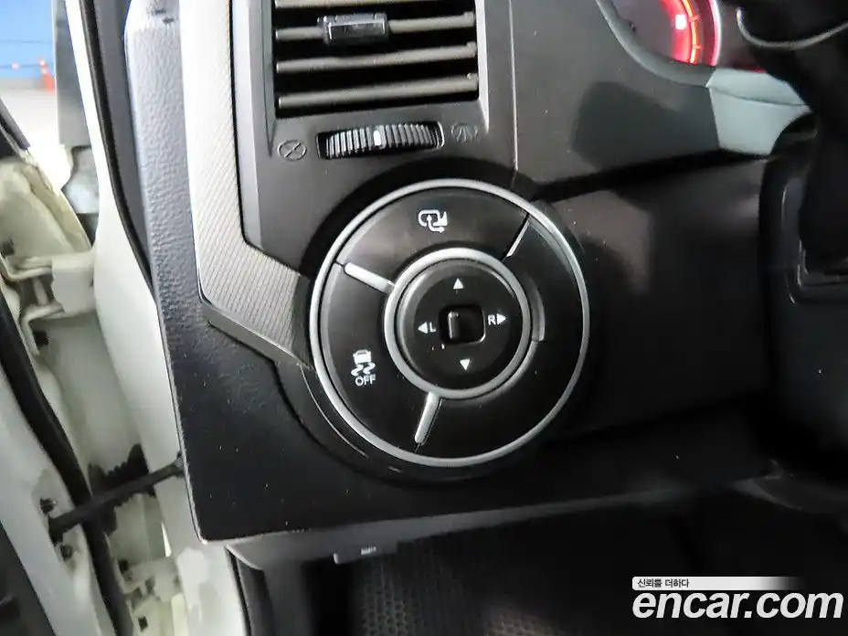 SsangYong Korando 2013 2.0 Автомат в Москве № 34320, фото 9