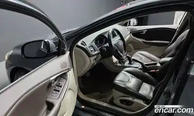 Volvo V40 2015 1.6 Автомат в Москве № 344177, миниатюра 11