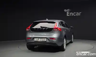 Volvo V40 2015 1.6 Автомат в Москве № 344177, миниатюра 4