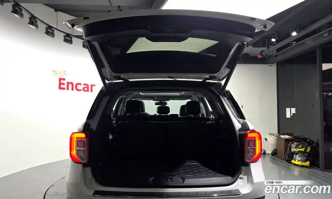 Ford Explorer 2023 2.3 Автомат в Москве № 361783, фото 20