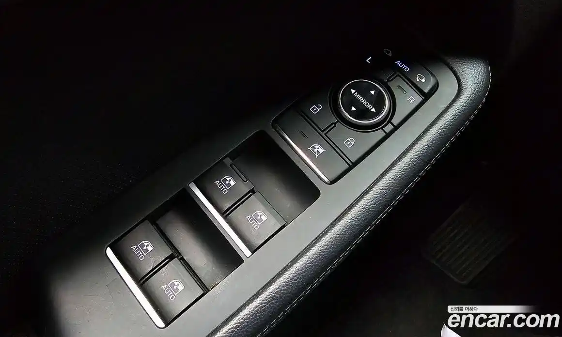 Genesis G80 2018 3.3 Автомат в Москве № 365220, фото 16