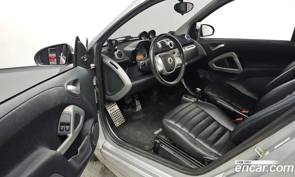 Smart Fortwo 2014 1.0 Автомат в Москве № 376042, фото 10