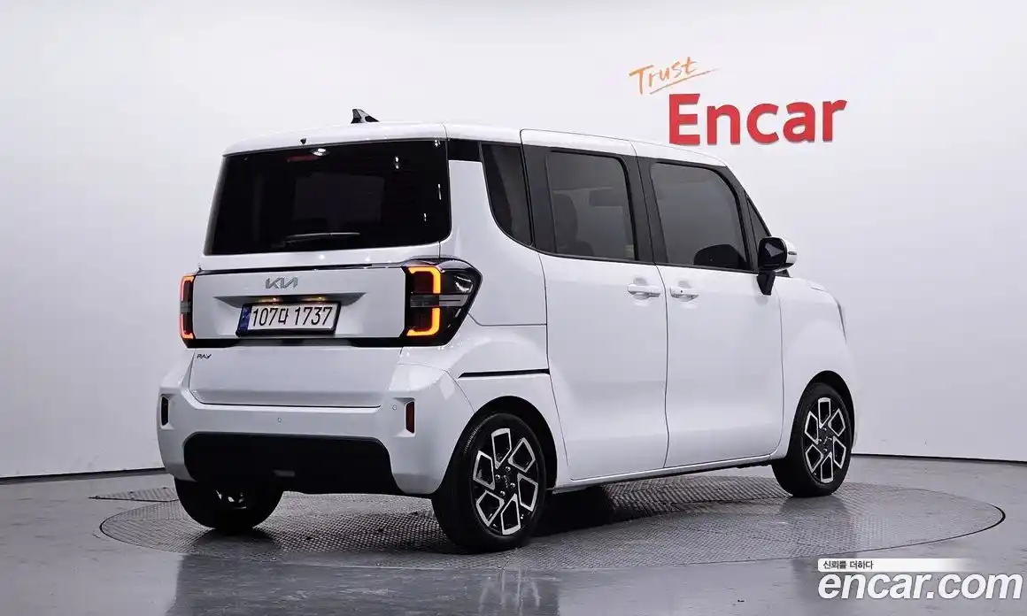 Kia Ray 2024 1.0 Автомат в Москве № 385389, фото 2