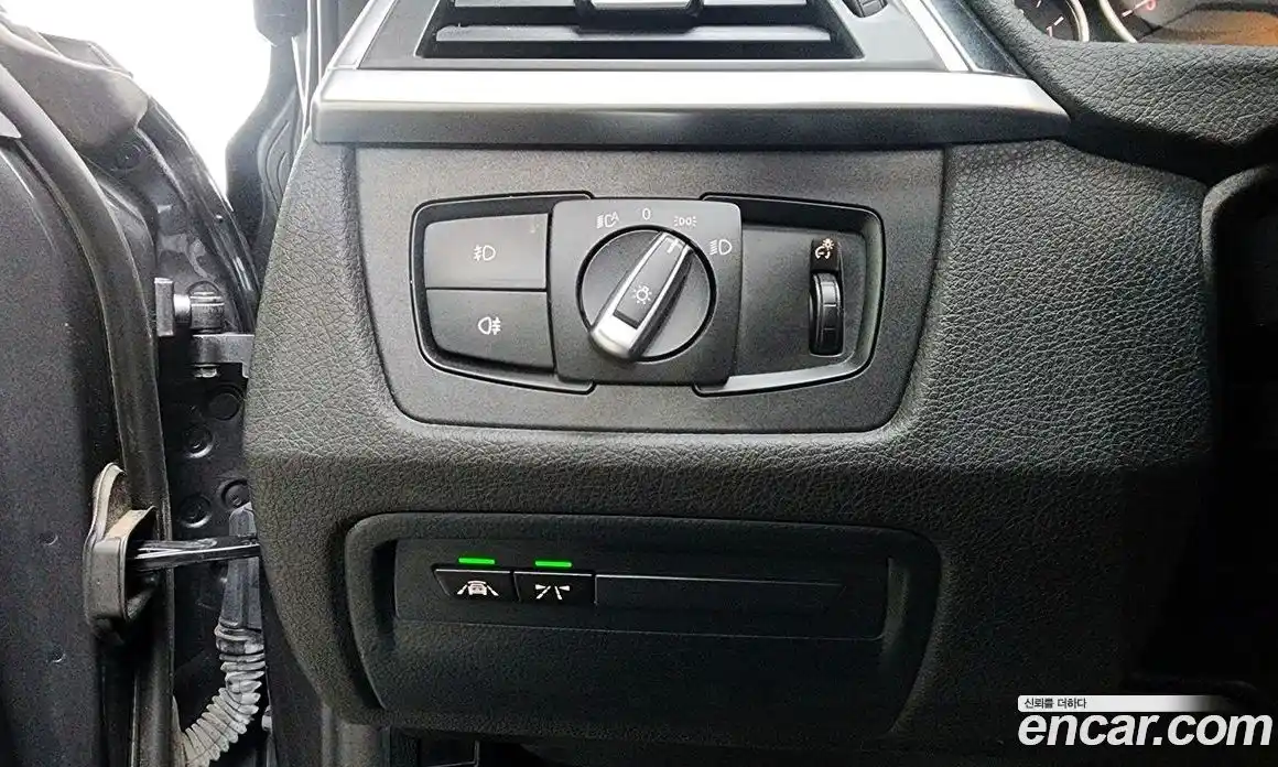 BMW 3-Series 2018 2.0 Автомат в Москве № 408171, фото 13