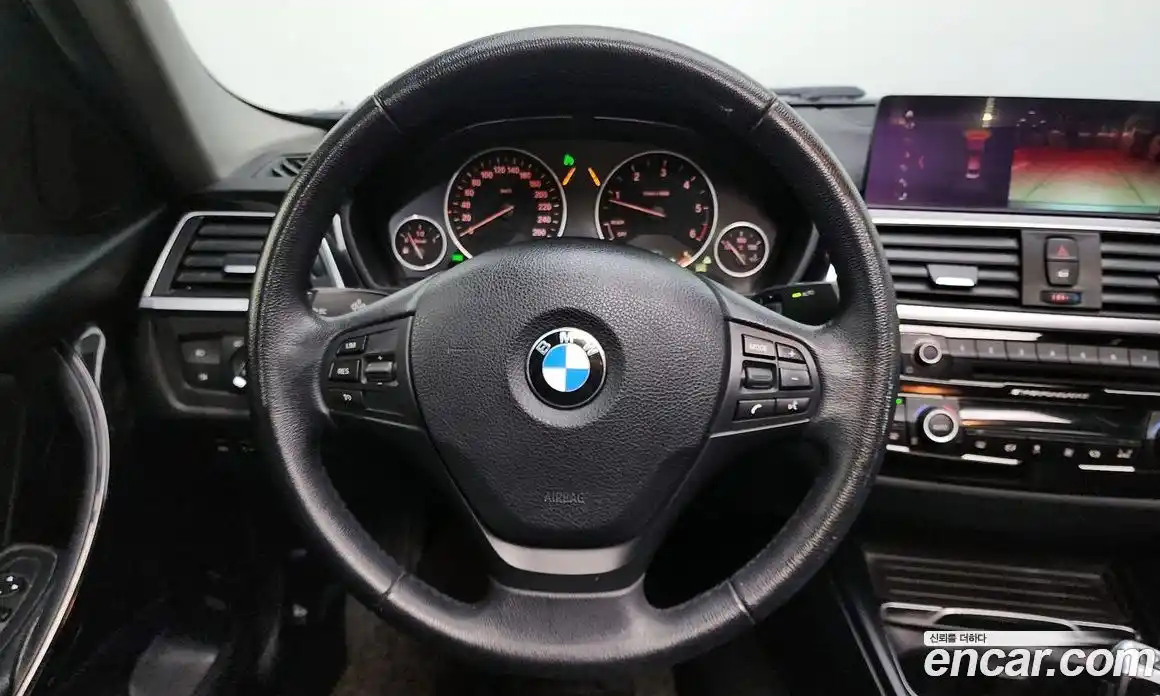 BMW 3-Series 2018 2.0 Автомат в Москве № 408171, фото 14