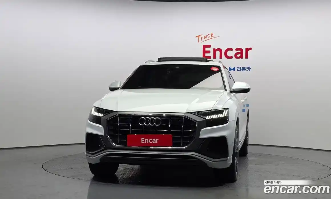 Audi Q8 2021 3.0 Автомат в Москве № 414411, фото 3