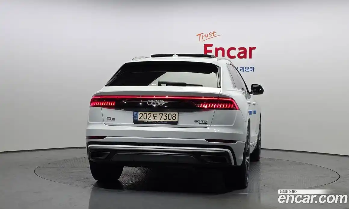 Audi Q8 2021 3.0 Автомат в Москве № 414411, фото 4