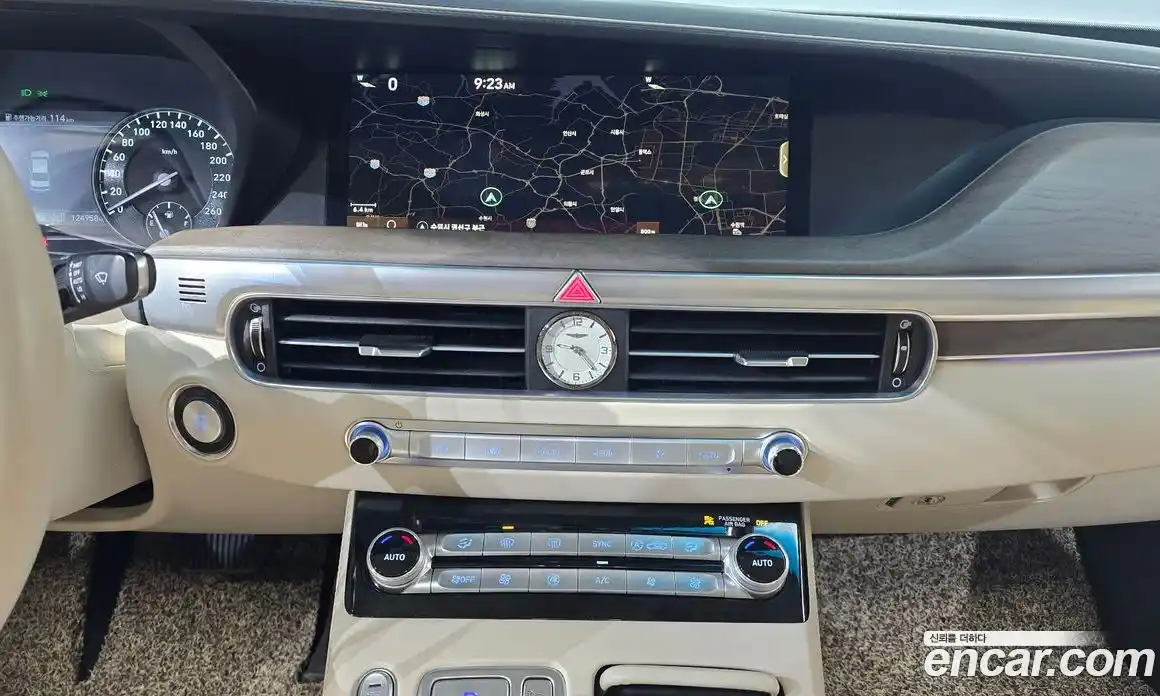 Genesis G90 2019 3.3 Автомат в Москве № 419870, фото 14