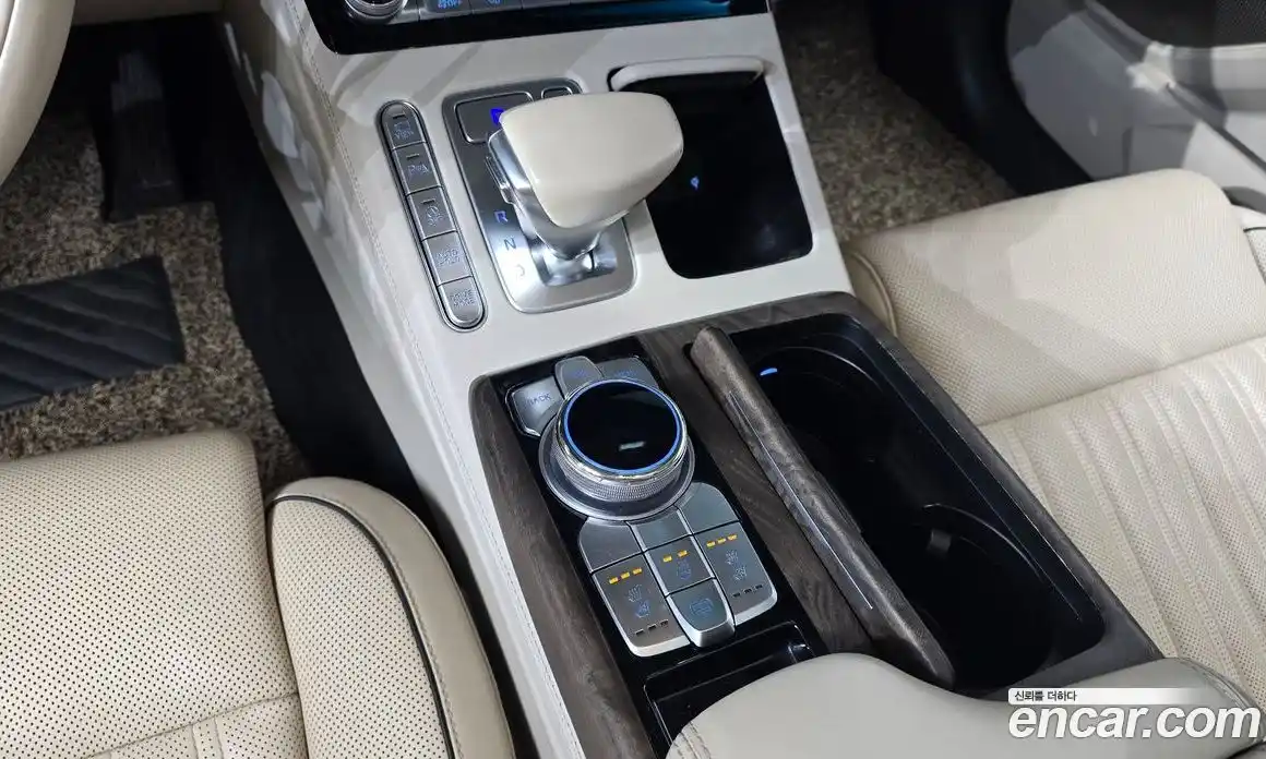 Genesis G90 2019 3.3 Автомат в Москве № 419870, фото 9