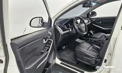 SsangYong Korando 2016 2.2 Автомат в Москве № 421467, миниатюра 10