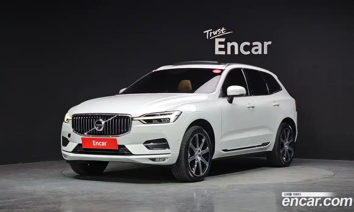 Volvo XC60 2018 2.0 Автомат в Москве № 430147, фото 1