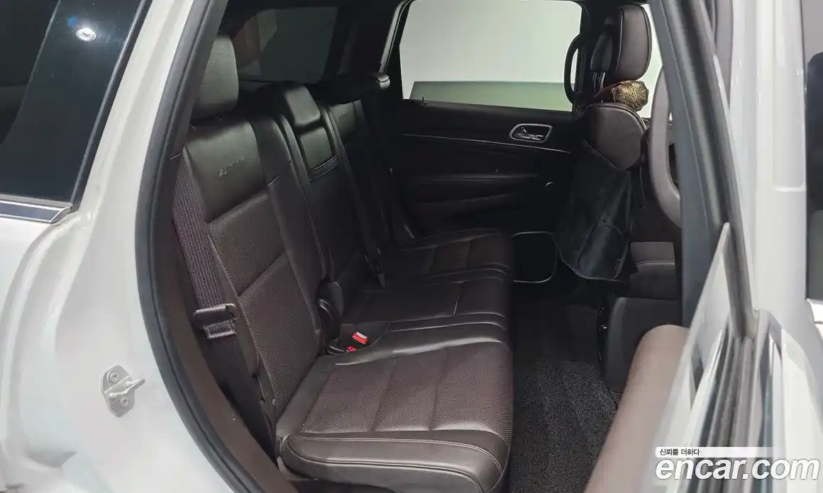 Jeep Cherokee 2018 3.0 Автомат в Москве № 432744, фото 12