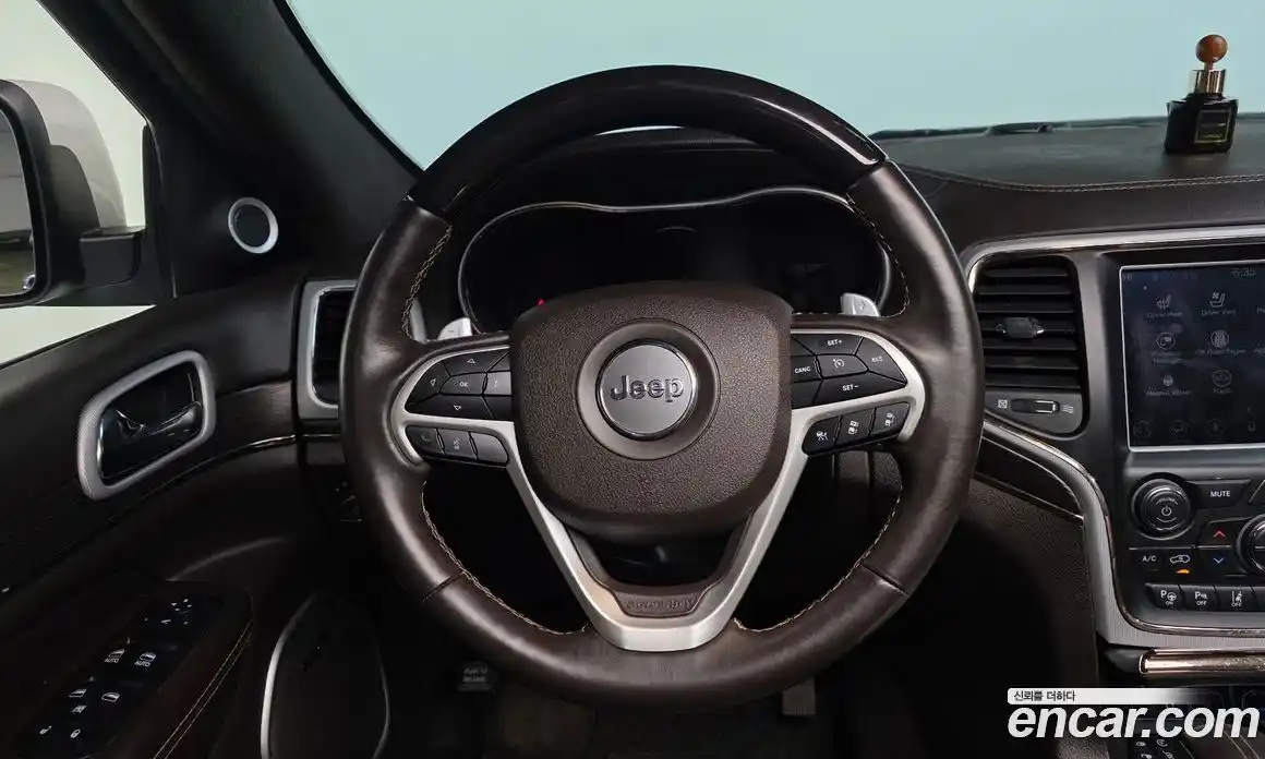 Jeep Cherokee 2018 3.0 Автомат в Москве № 432744, фото 13