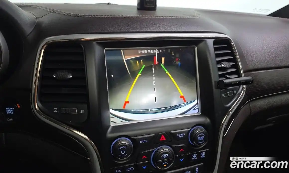 Jeep Cherokee 2018 3.0 Автомат в Москве № 432744, фото 15