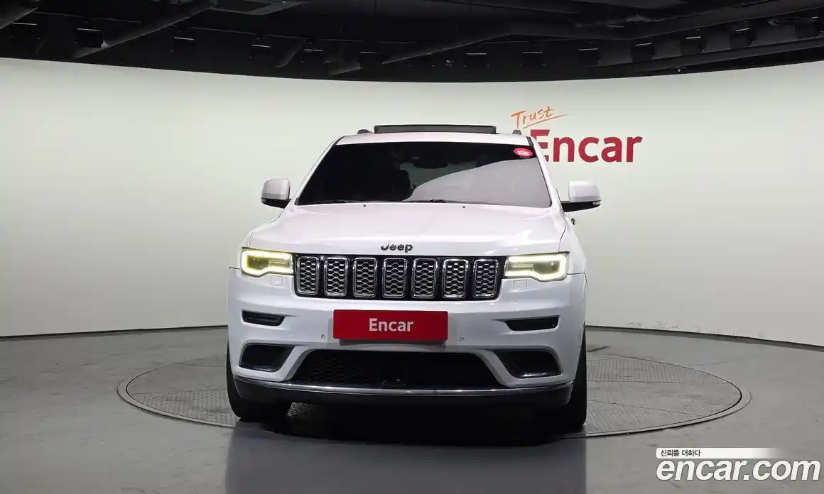 Jeep Cherokee 2018 3.0 Автомат в Москве № 432744, фото 3