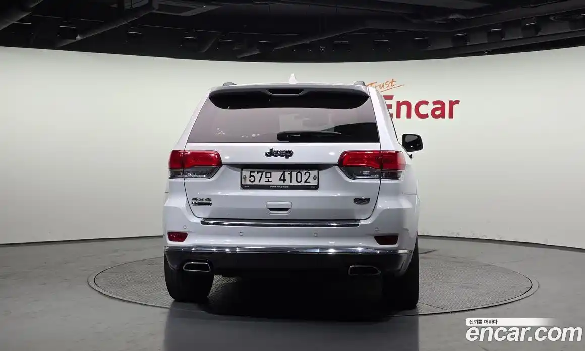 Jeep Cherokee 2018 3.0 Автомат в Москве № 432744, фото 4