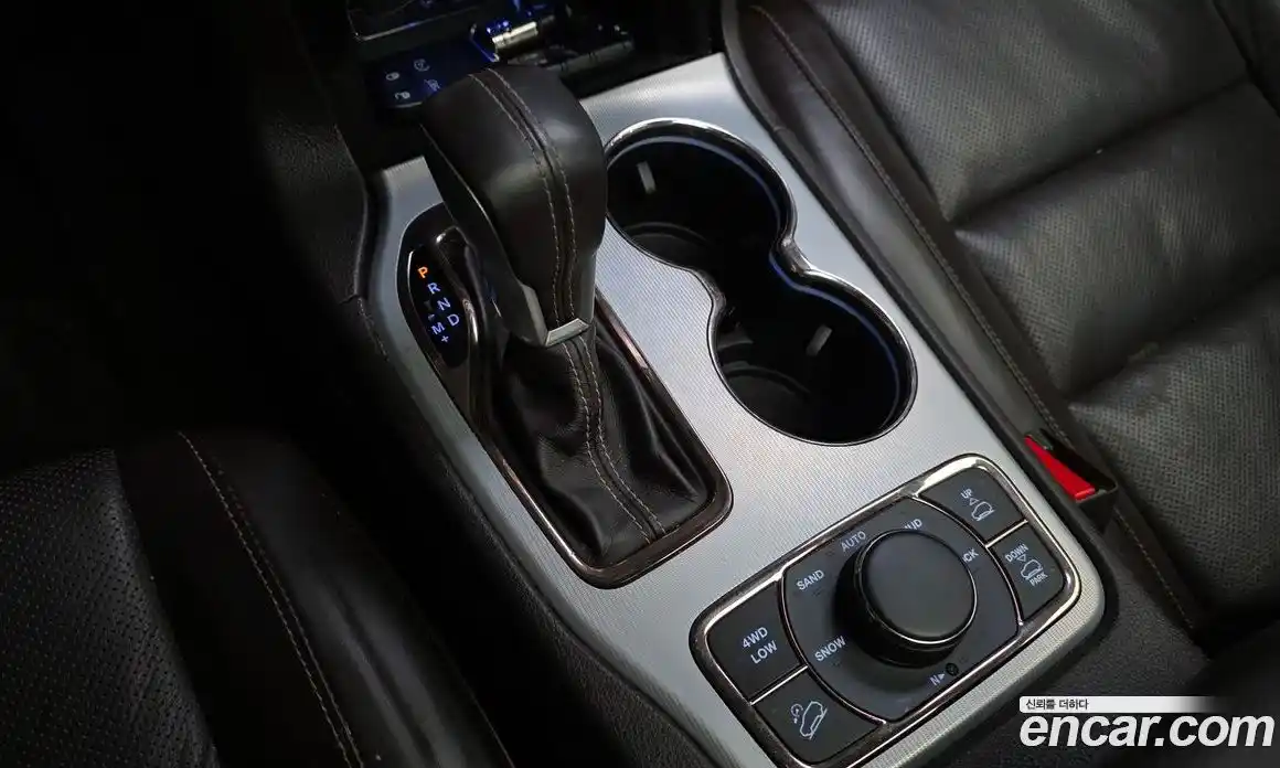 Jeep Cherokee 2018 3.0 Автомат в Москве № 432744, фото 9