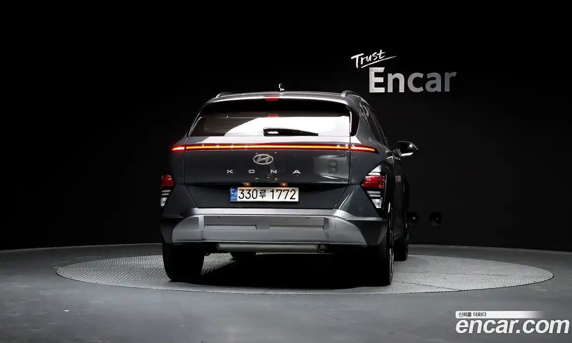 Hyundai Kona 2023 1.6 Автомат в Москве № 45570, фото 2