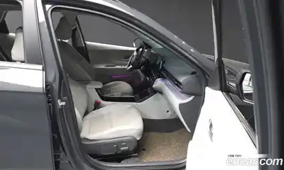 Hyundai Kona 2023 1.6 Автомат в Москве № 45570, миниатюра 7