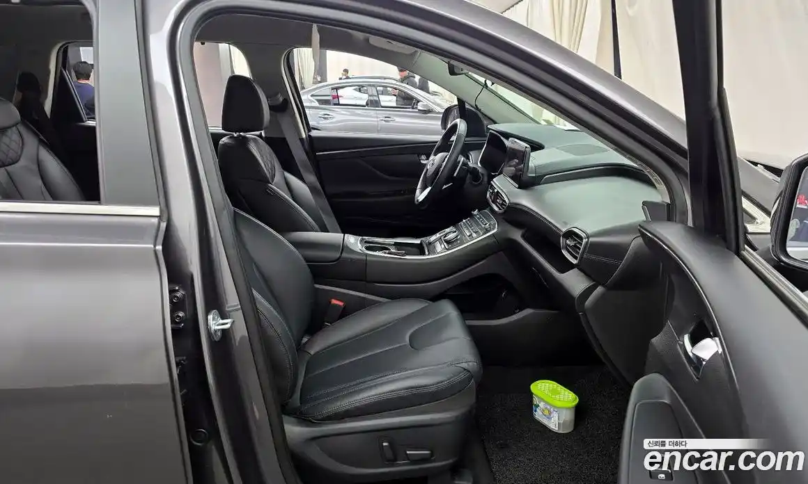 Hyundai Santa Fe 2023 1.6 Автомат в Москве № 457022, фото 11