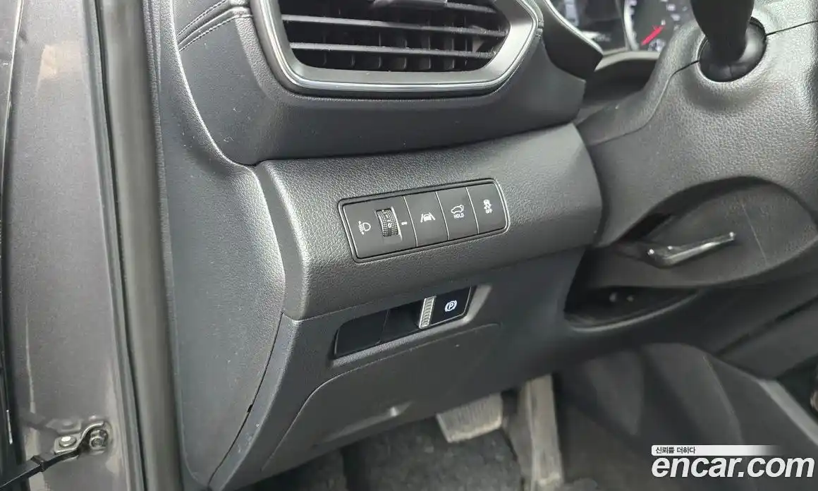 Hyundai Santa Fe 2023 1.6 Автомат в Москве № 457022, фото 18