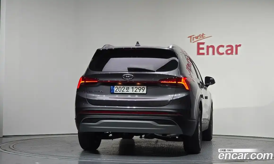 Hyundai Santa Fe 2023 1.6 Автомат в Москве № 457022, фото 4