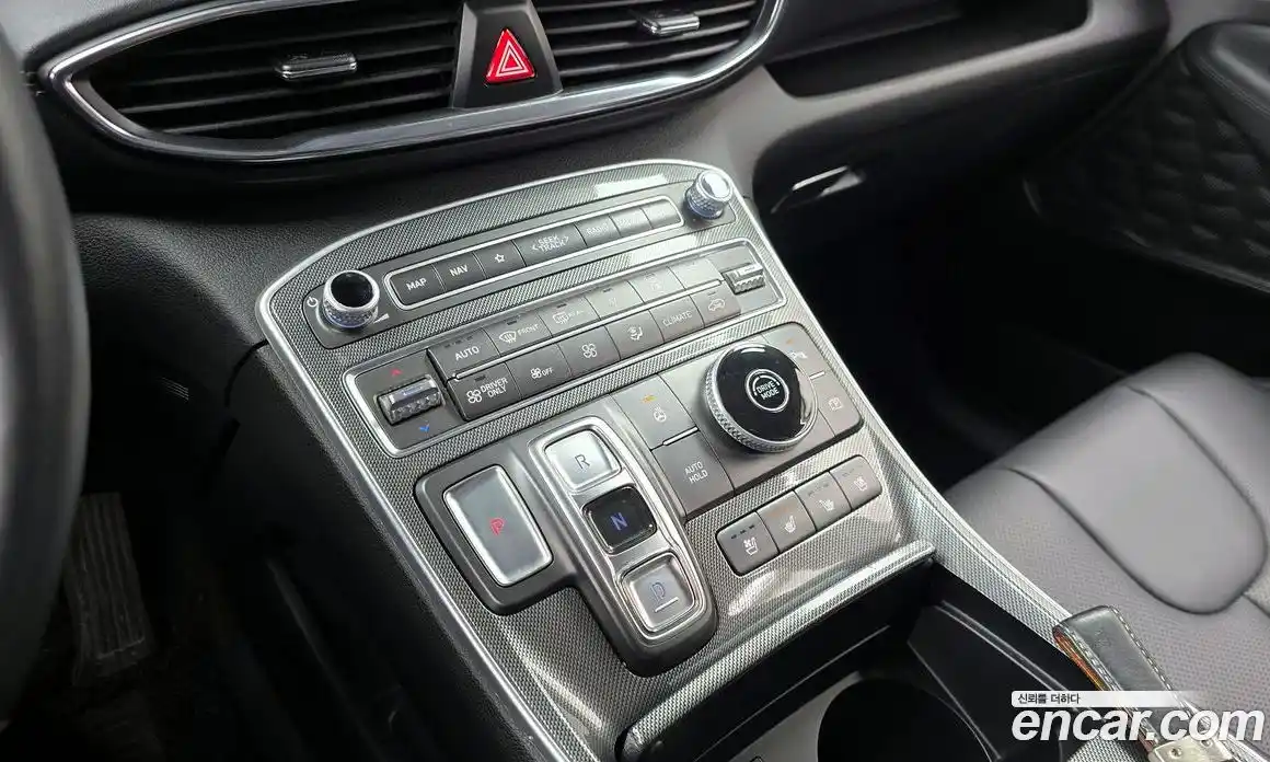 Hyundai Santa Fe 2023 1.6 Автомат в Москве № 457022, фото 9