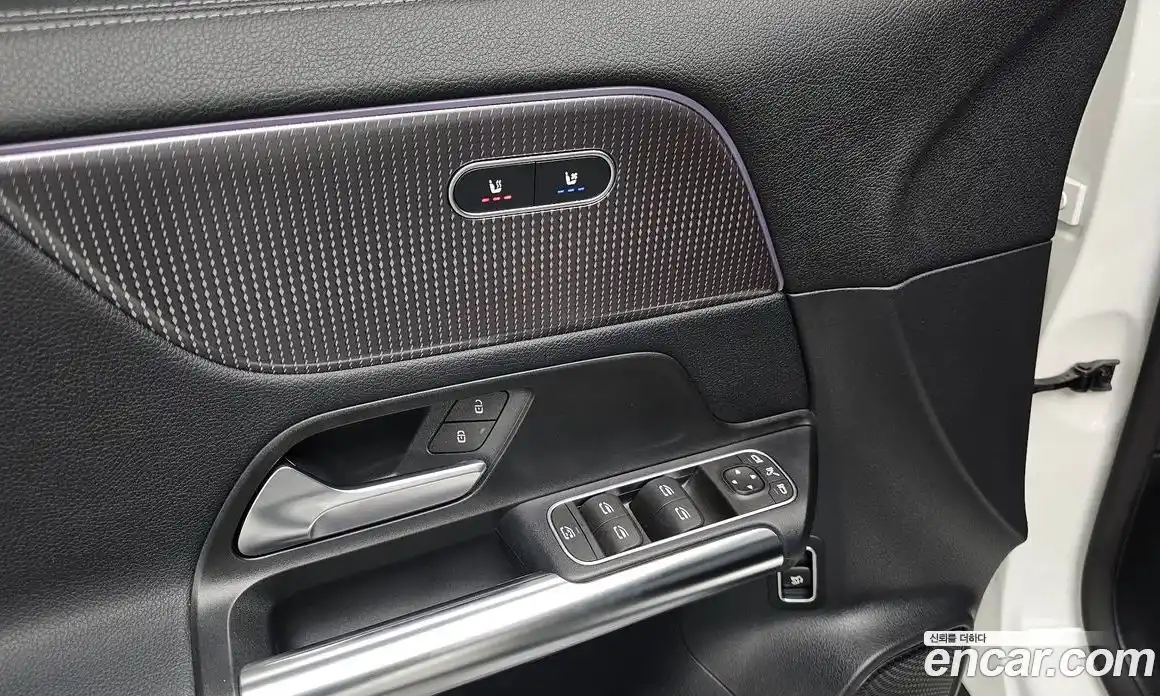 Mercedes-Benz EQA 2022 0.2 Автомат в Москве № 466332, фото 17