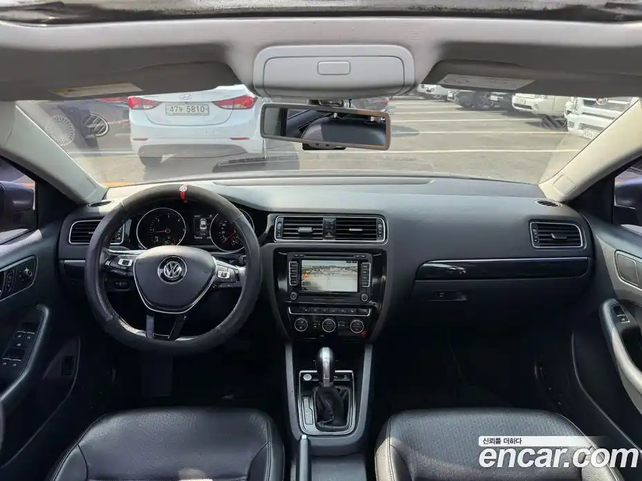 Volkswagen Jetta 2015 2.0 Автомат в Москве № 472331, фото 15