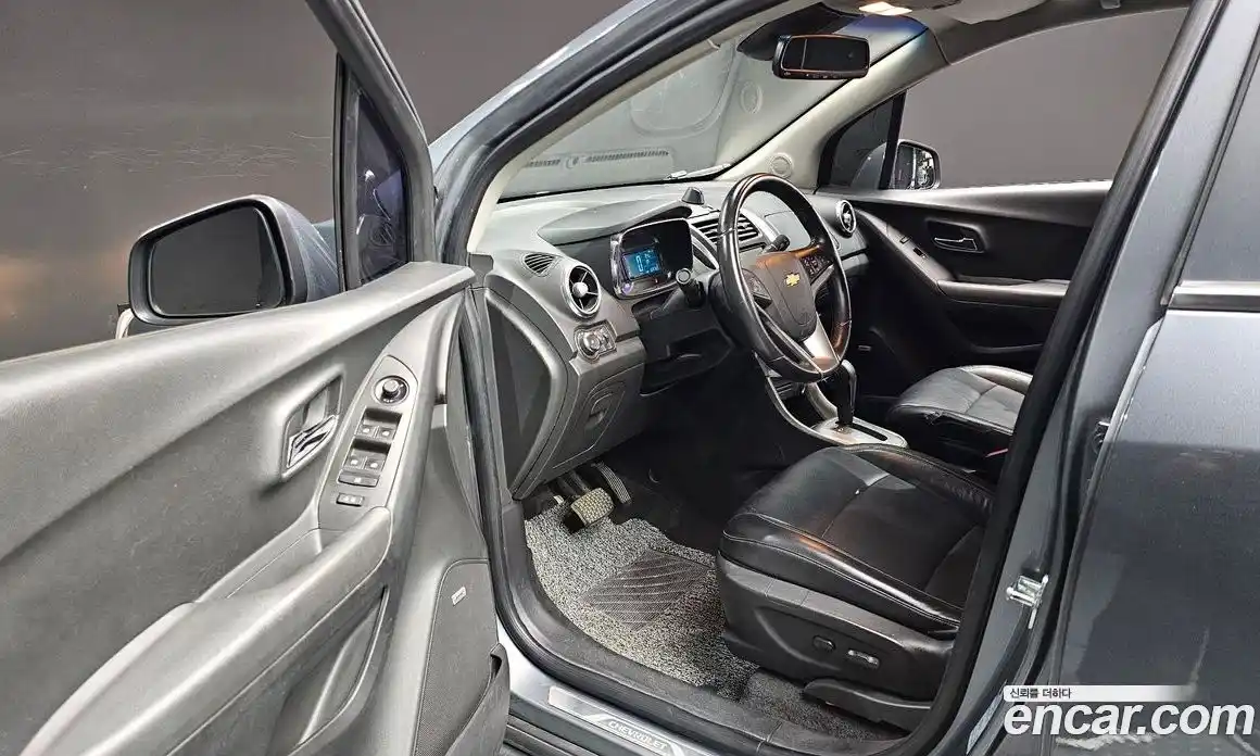 Chevrolet Trax 2013 1.4 Автомат в Москве № 66116, фото 11