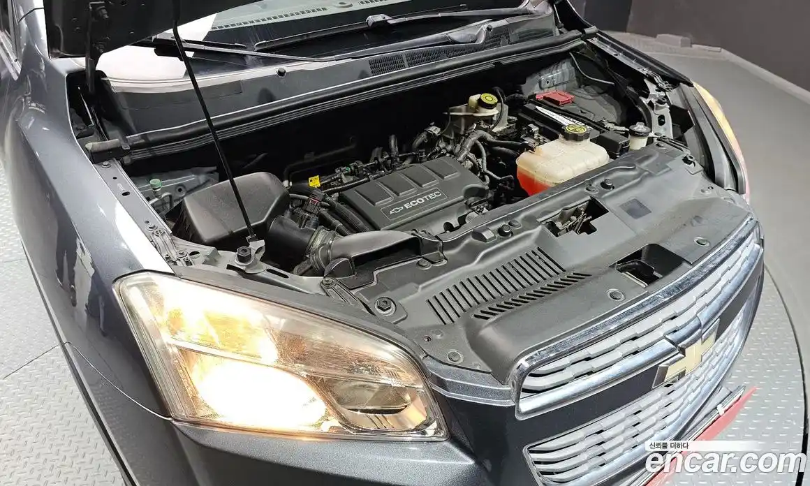 Chevrolet Trax 2013 1.4 Автомат в Москве № 66116, фото 8