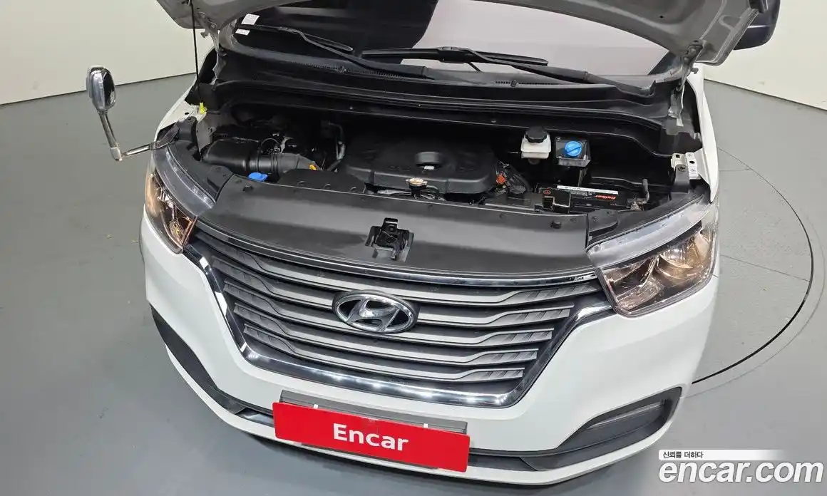 Hyundai Starex 2019 2.5 Автомат в Москве № 9104, фото 18