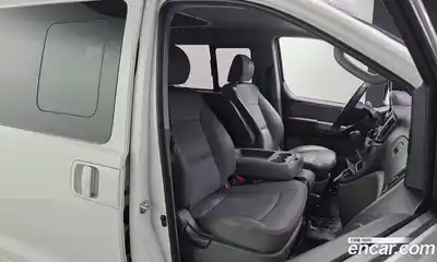 Hyundai Starex 2019 2.5 Автомат в Москве № 9104, миниатюра 4