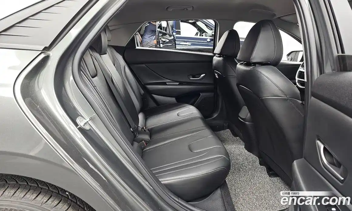 Hyundai Avante 2022 1.6 Автомат в Москве № 91134, фото 17