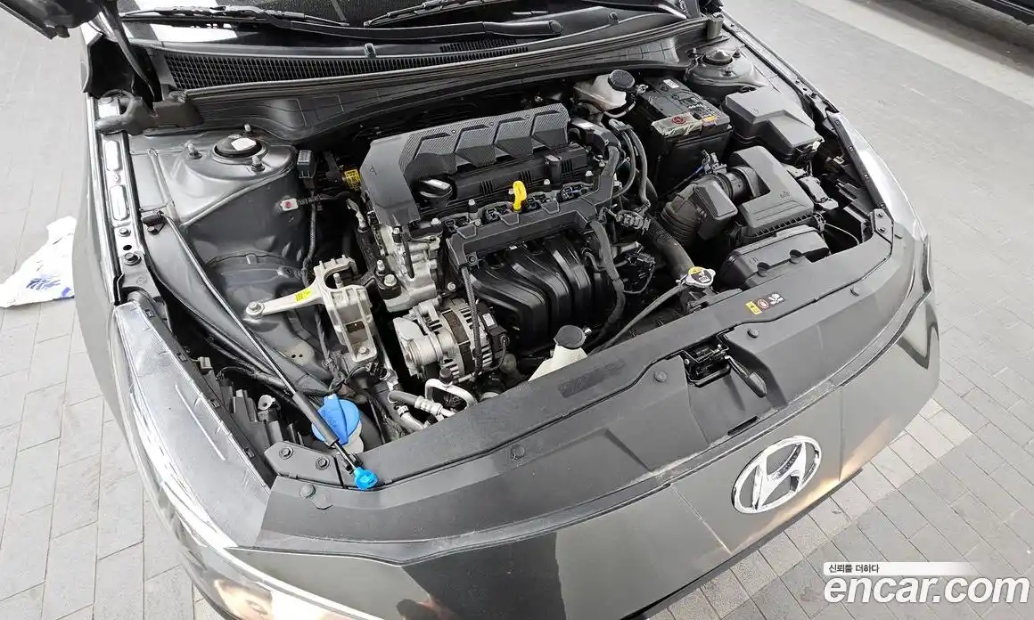 Hyundai Avante 2022 1.6 Автомат в Москве № 91134, фото 2