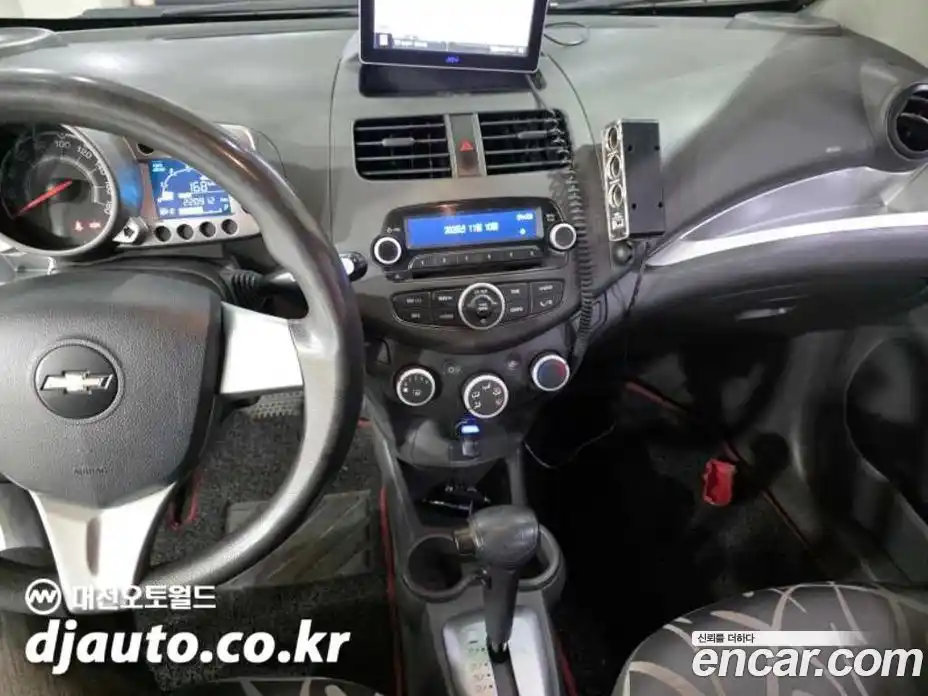 Chevrolet Spark 2013 1.0 Автомат в Москве № 91913, фото 16