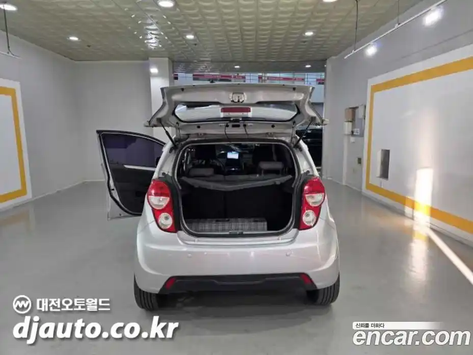 Chevrolet Spark 2013 1.0 Автомат в Москве № 91913, фото 18