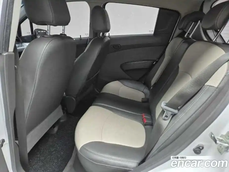 Chevrolet Spark 2014 1.0 Автомат в Москве № 105625, фото 12